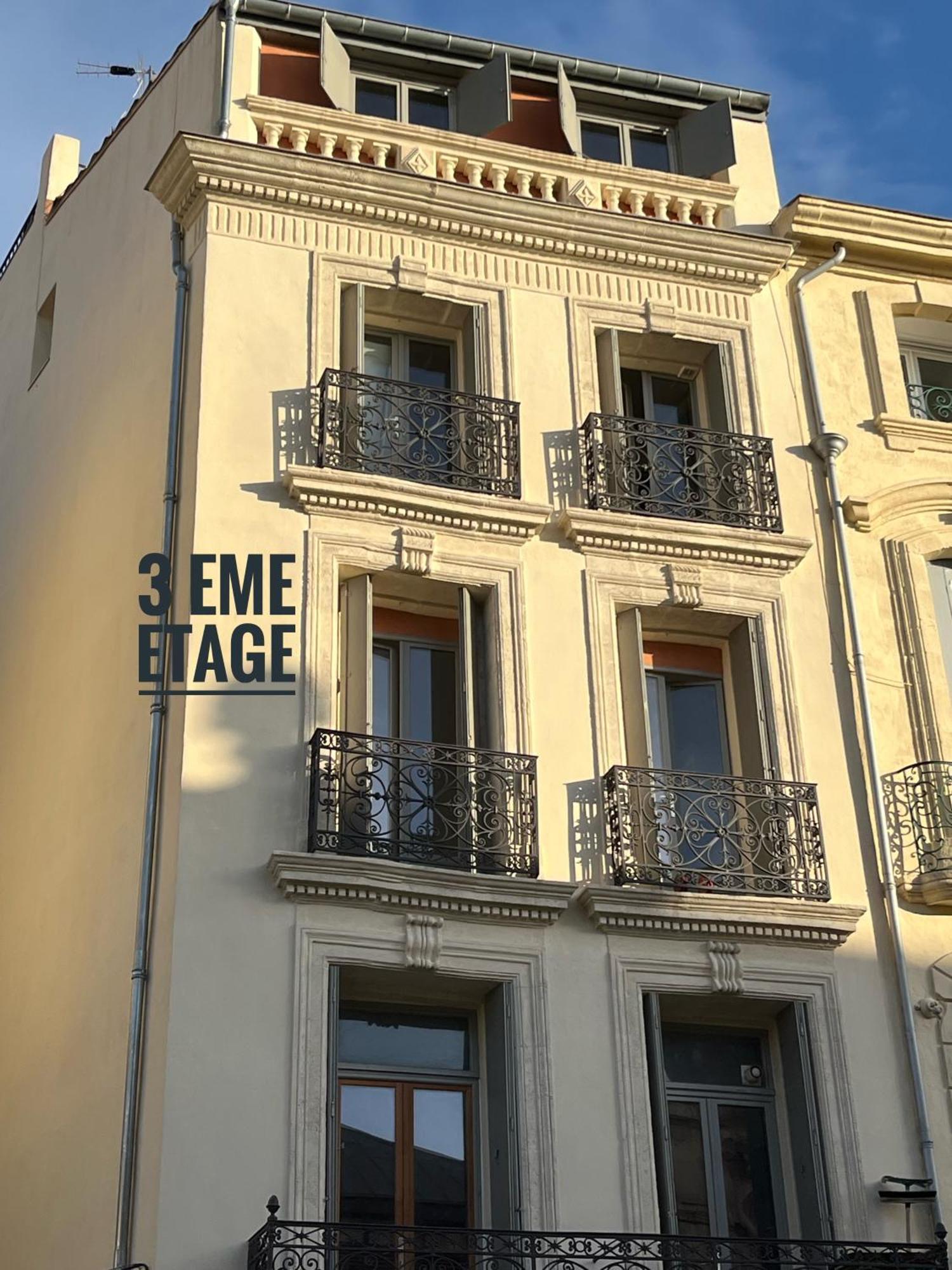 Appartement De Charme Avec Balcon Au Pied Des Commerces Beziers Exterior photo